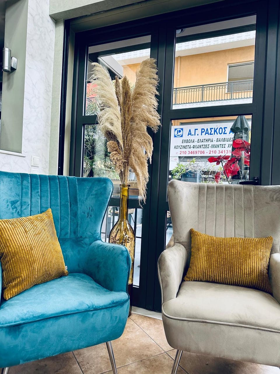 Lobby or reception, Seating area