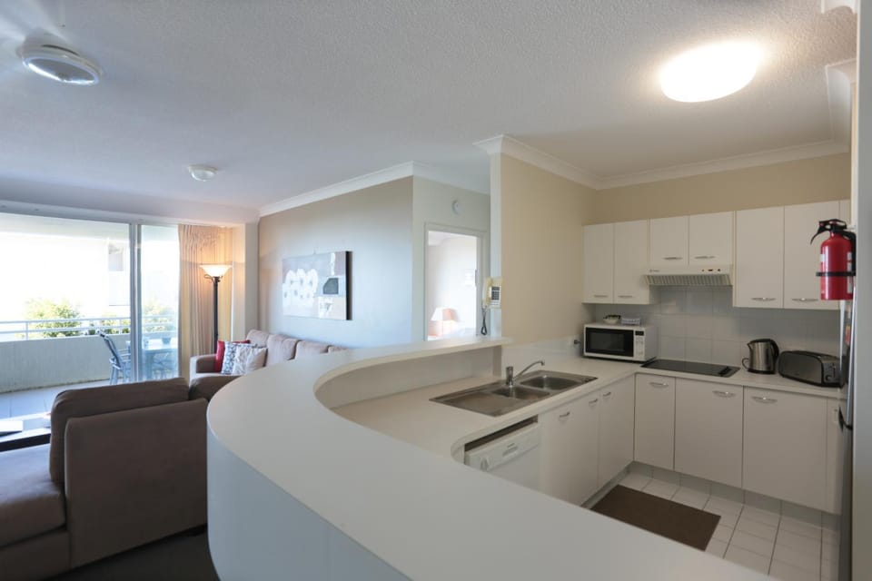 Visit the Cote D'Azur in Sunshine Beach Apartment in Noosa Heads