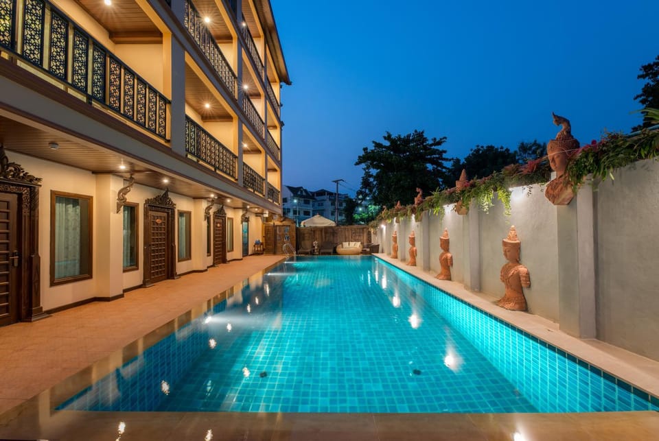 Swimming pool, Swimming pool