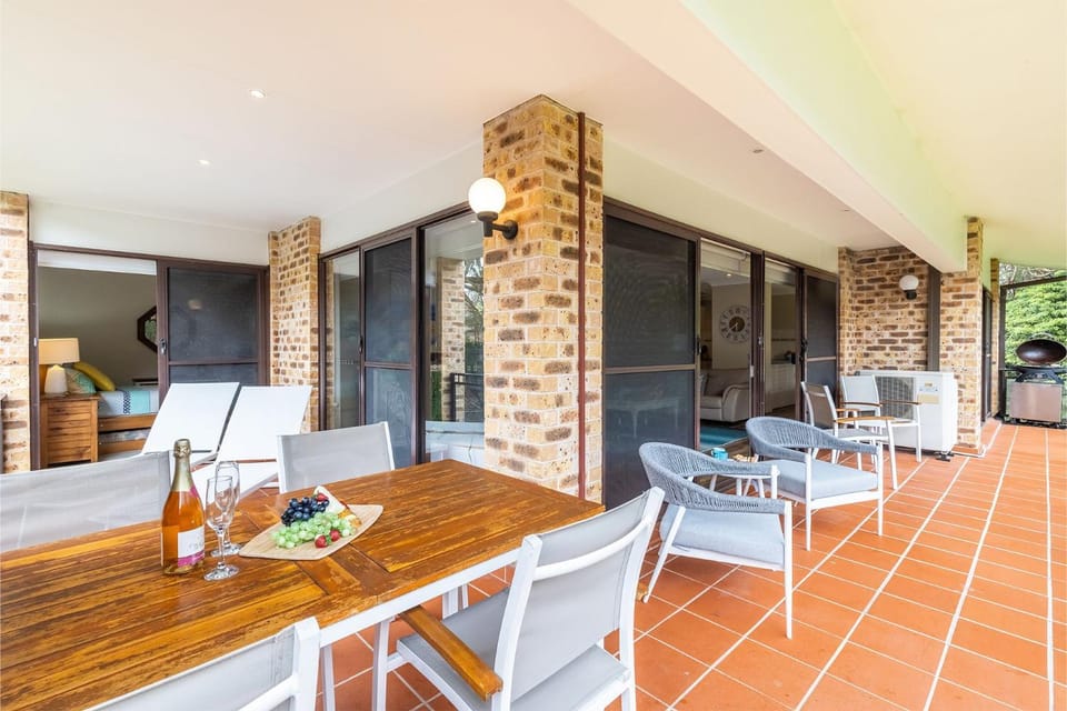 Bay Parklands, 49 2 Gowrie Ave - ducted aircon, Wifi, views, pool, tennis Apartment in Nelson Bay