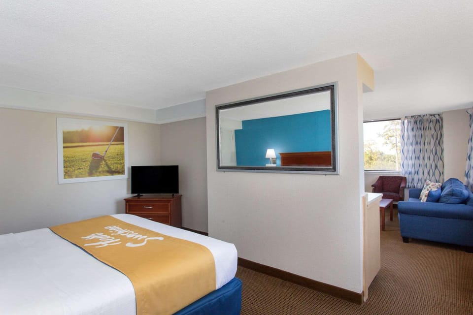 Photo of the whole room, On site