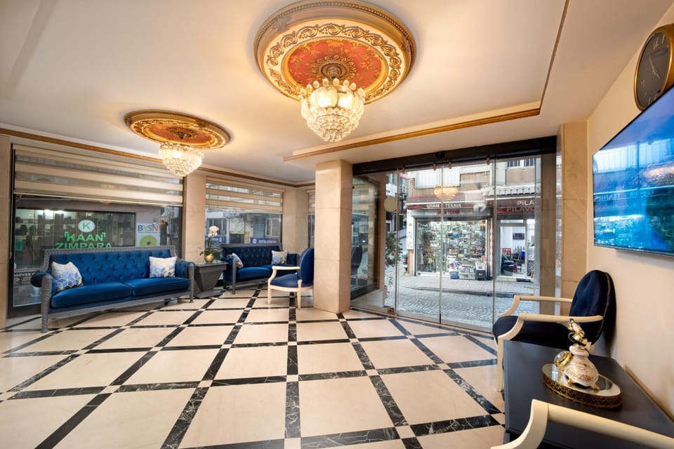 TV and multimedia, Lobby or reception, Seating area