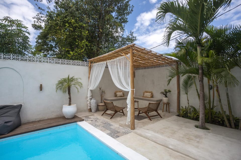 Garden view, Pool view