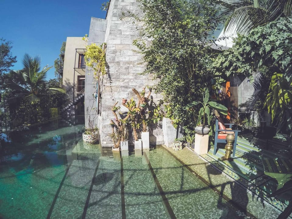 Swimming pool