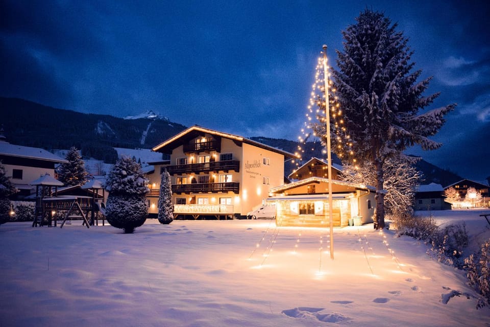 Property building, Winter, Garden