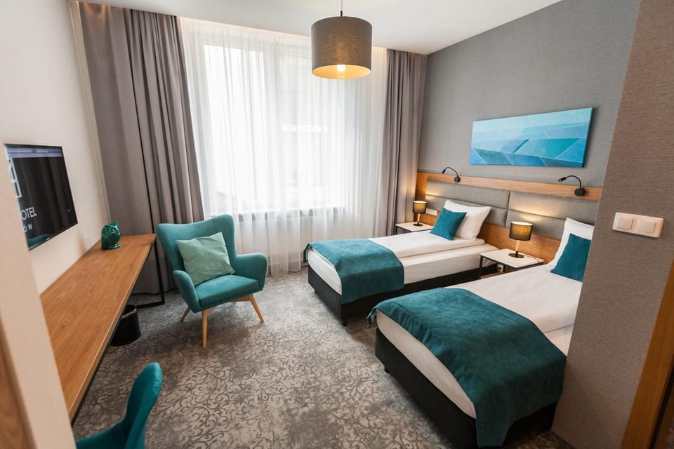Bed, Photo of the whole room, Decorative detail