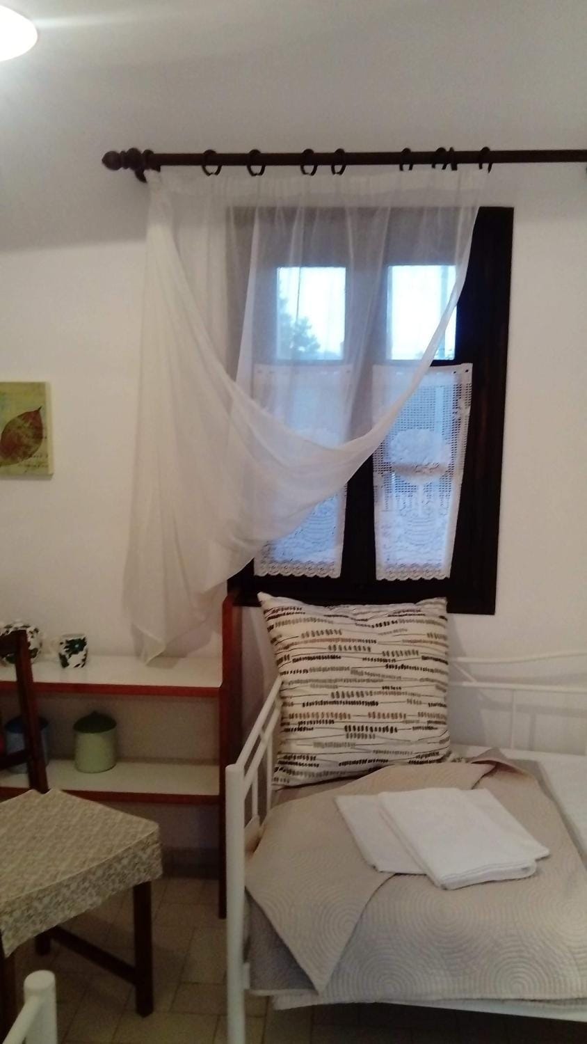 Charouda Stone Tower Apartment in Peloponnese Region