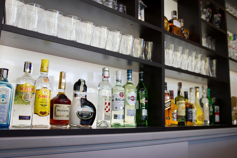 Restaurant/places to eat, Food and drinks, Drinks