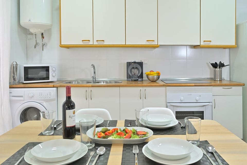 Kitchen or kitchenette