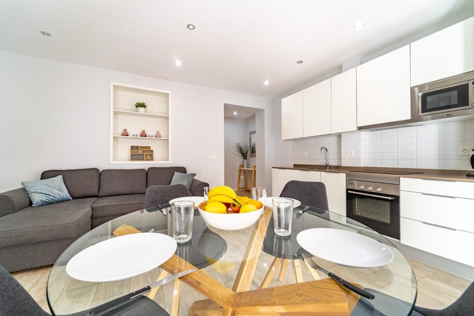 Kitchen or kitchenette, Living room, Seating area