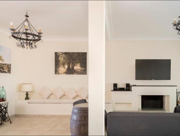 Complejo Rural en Porcuna-Jaén by Málaga Planners Country House in Andalusia