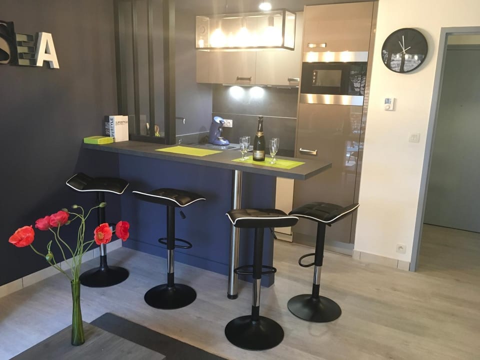 Communal lounge/ TV room, Communal kitchen