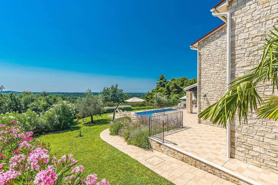 Property building, Spring, Day, Natural landscape, Garden, Garden, Balcony/Terrace, Balcony/Terrace, Hiking, Garden view, Garden view, Mountain view, Mountain view, Pool view, Pool view, Sea view, Sea view, Swimming pool, Time of day, Inner courtyard view, Facility for disabled guests, sunbed, acessibility