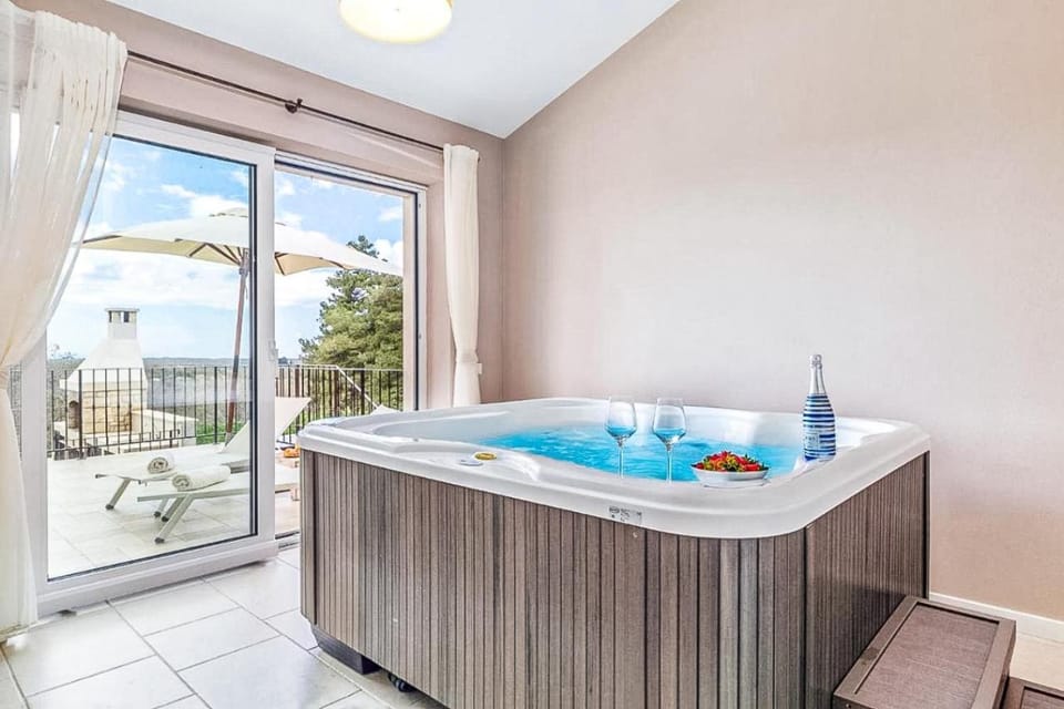 Hot Tub, Hot Tub, Spa and wellness centre/facilities, Spa and wellness centre/facilities, Sea view, Sea view