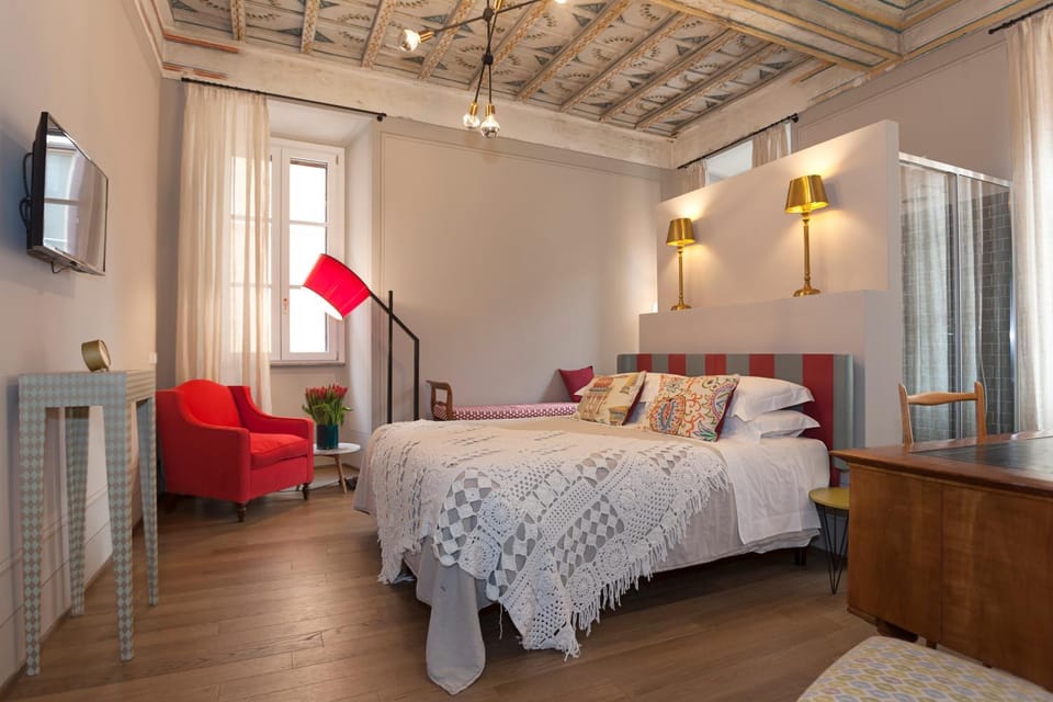Living room, Decorative detail, Bedroom