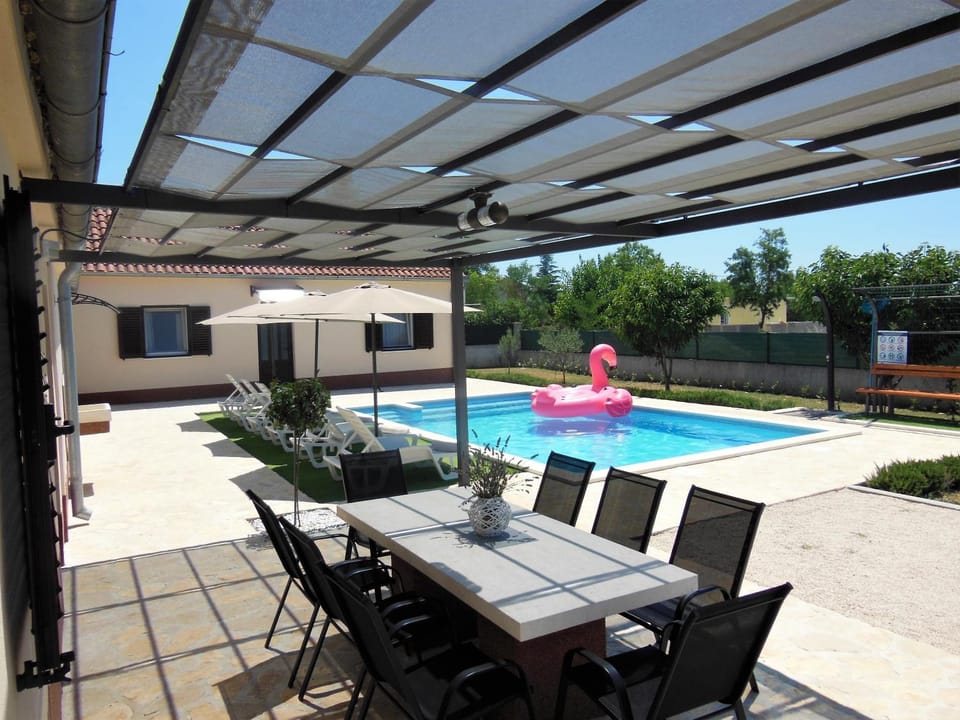 Patio, Swimming pool