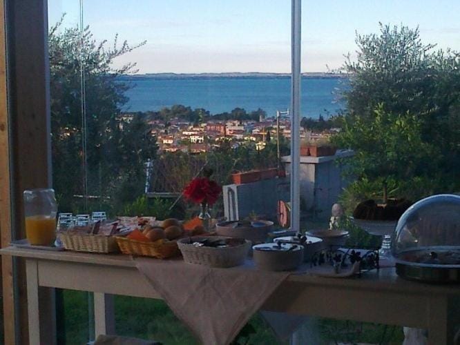 Food, Sea view