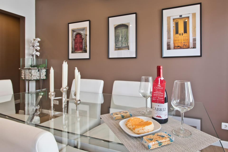 Central Apartment 127 by Saboia Collection Apartment in Cascais