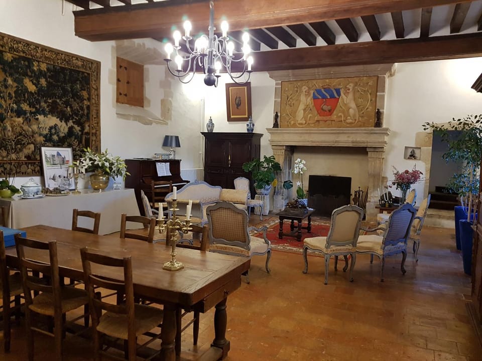 Living room, flat iron