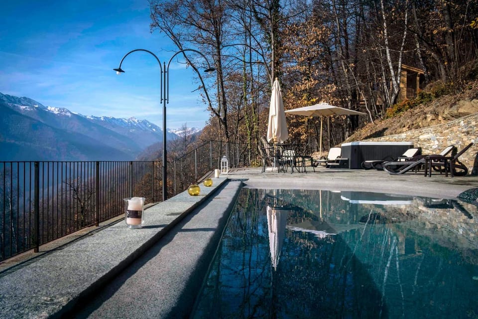 Property building, Swimming pool