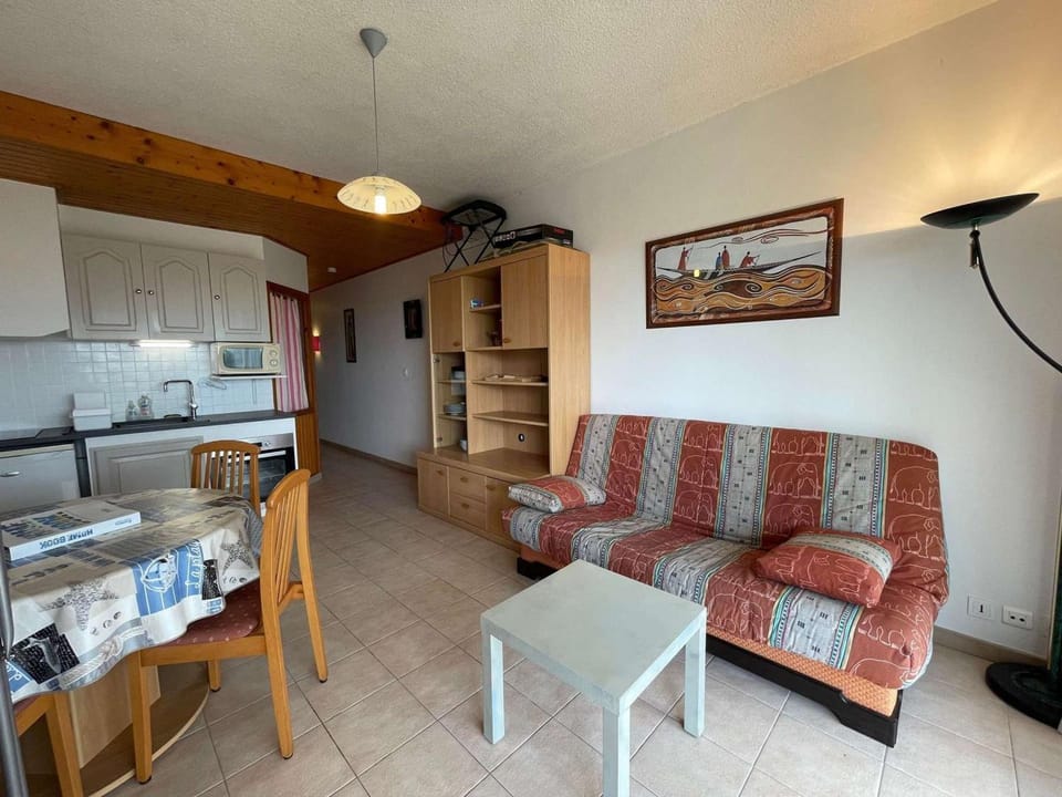 Studio/Cabine Mer 4 Pers: Terrasse, Près Plage, Garage Privé, Tout équipé, St-Jean-de-Monts - FR-1-224C-70 Cabin in Saint-Jean-de-Monts