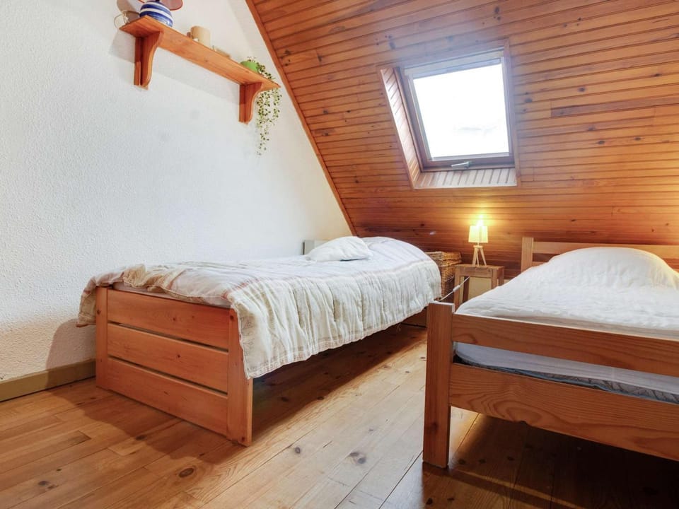 Chalet duplex 4 pers. avec cheminée et parking - Viella - FR-1-402-48 Apartment in Luz-Saint-Sauveur