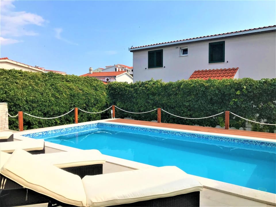 Pool view, Swimming pool, Swimming pool