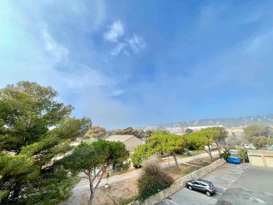 Studio à Sète proche plage, animaux admis, parking - FR-1-338-95 Apartment in Occitanie