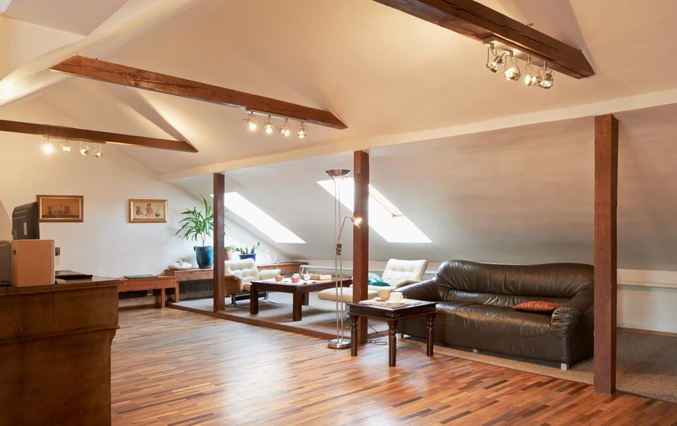 Living room, Photo of the whole room