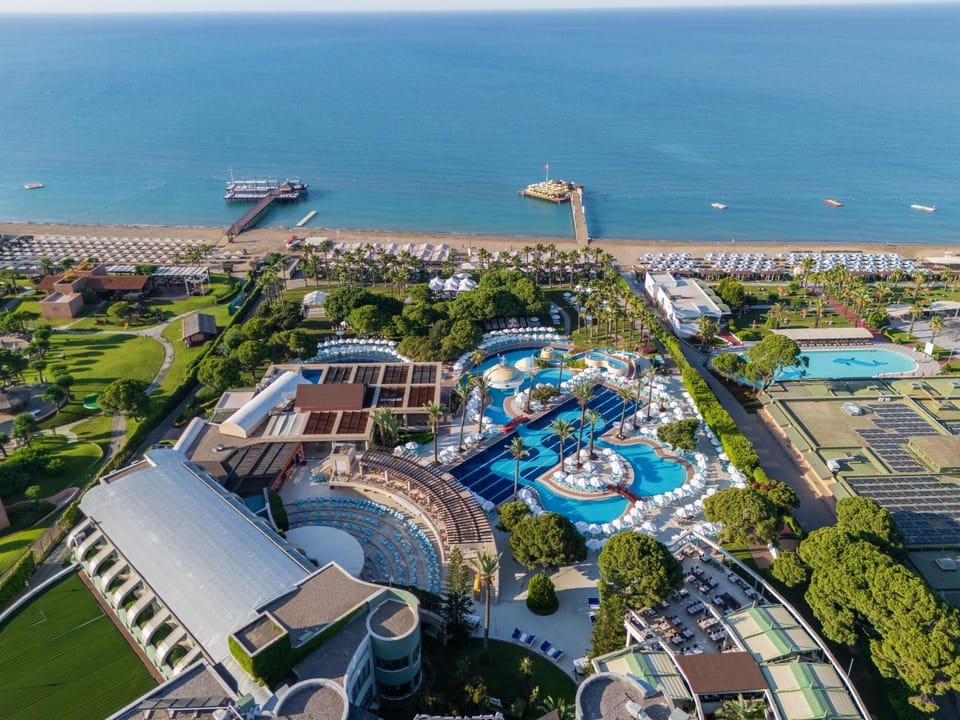 Property building, Day, Bird's eye view, Beach, Pool view, Sea view, Swimming pool