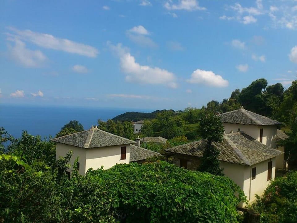 Neighbourhood, Sea view