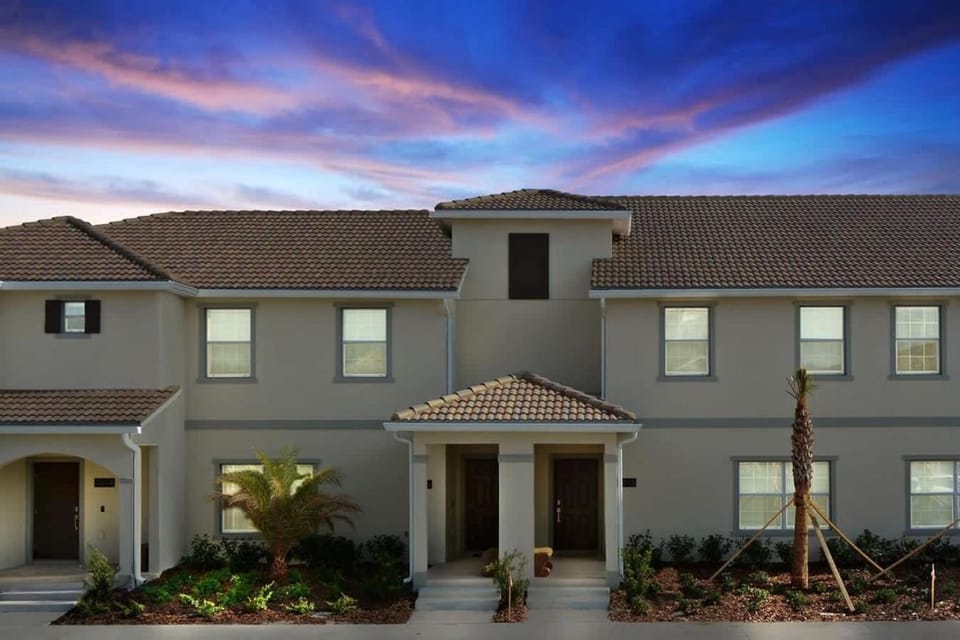 Four Bedrooms close to Disney w Pool 4898 House in Kissimmee