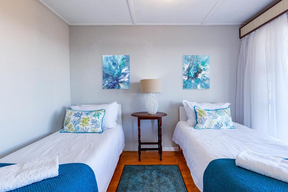 Shower, Toilet, TV and multimedia, Coffee/tea facilities, Balcony/Terrace, Bedroom, Sea view, children, young children, Family, safe, wardrobe