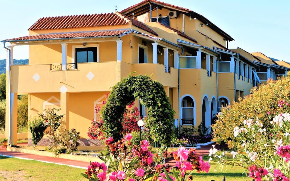 Property building, Garden