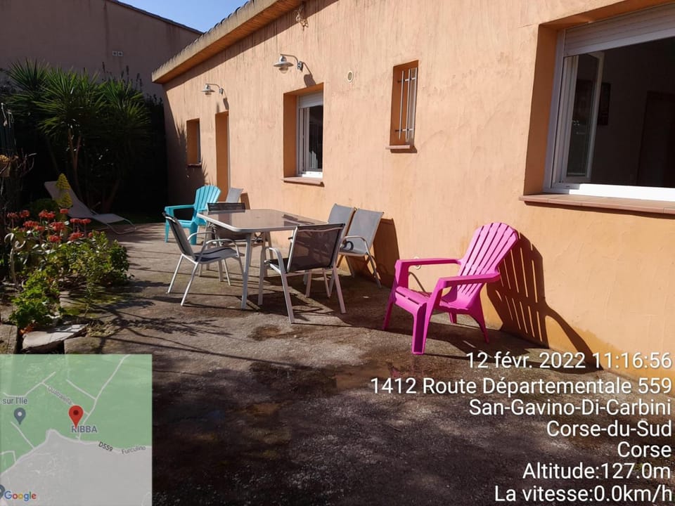 Patio, Facade/entrance