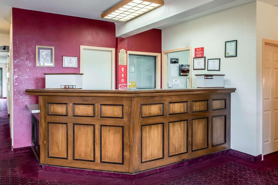 Lobby or reception, On site