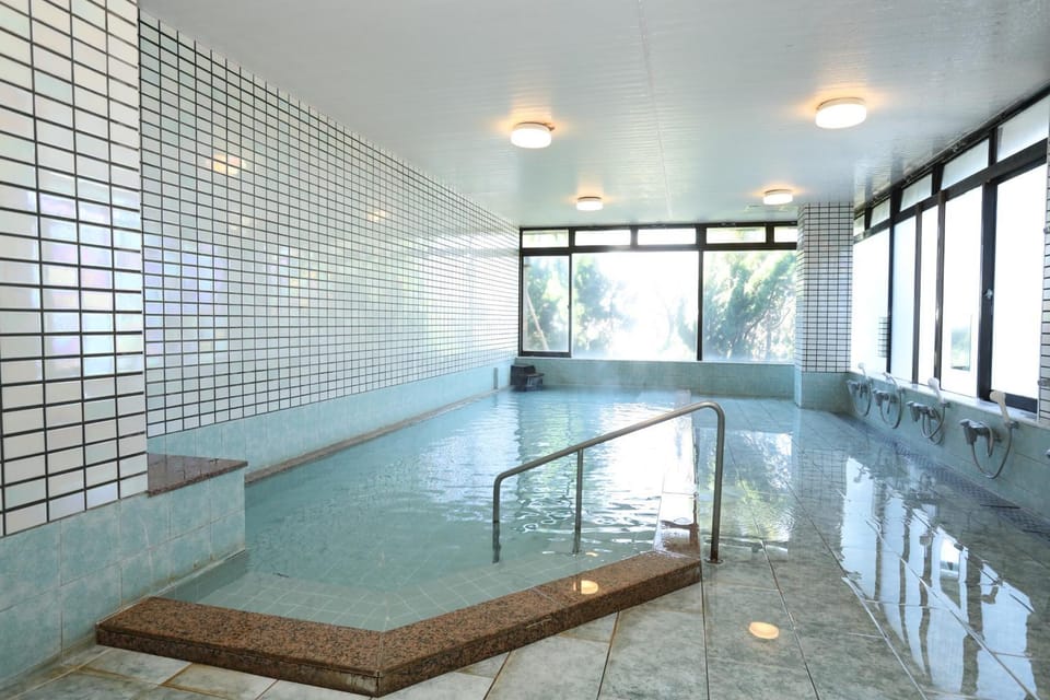 Bathroom, Public Bath