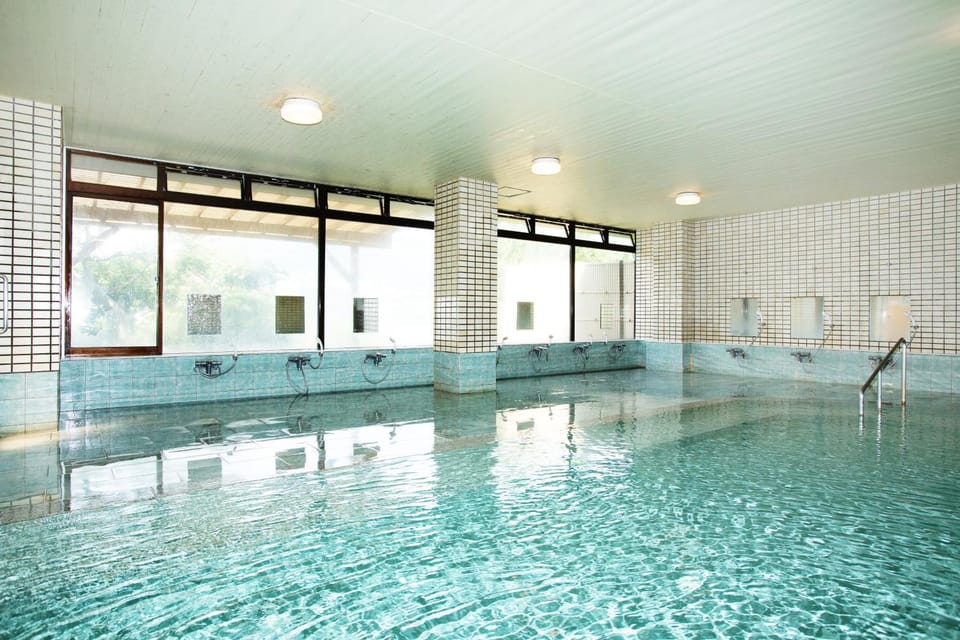 Bathroom, Public Bath