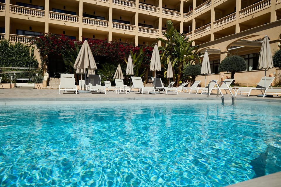 Garden, Swimming pool