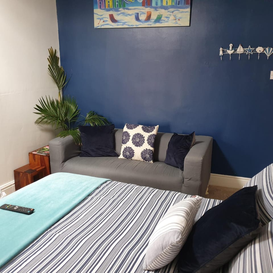 Seating area, Bedroom