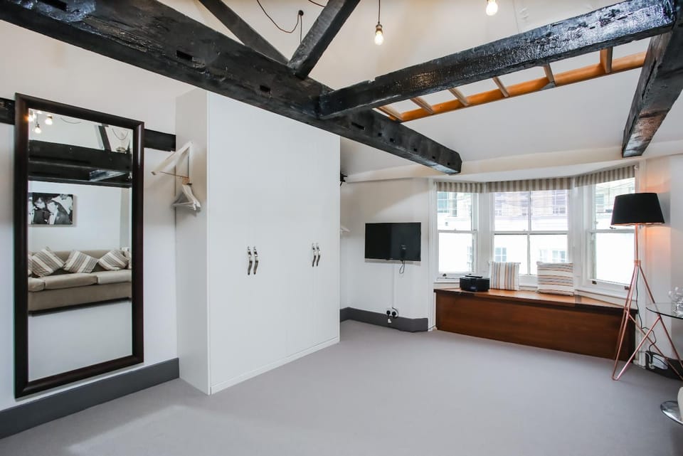 Living room, Bedroom