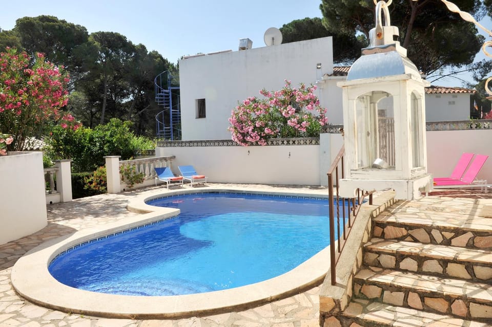 Balcony/Terrace, Pool view, Swimming pool