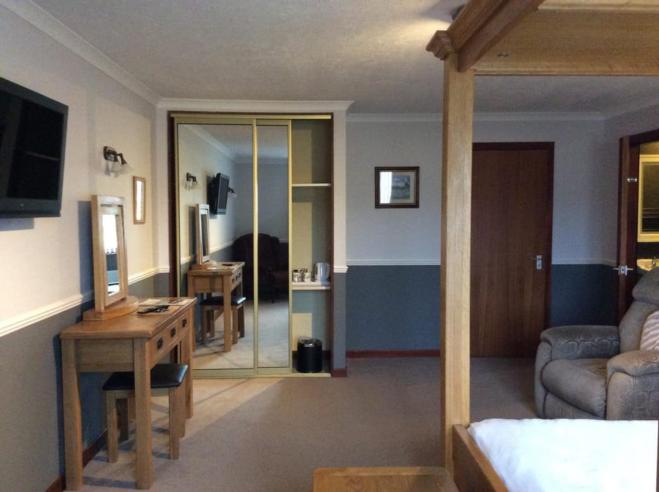 Photo of the whole room