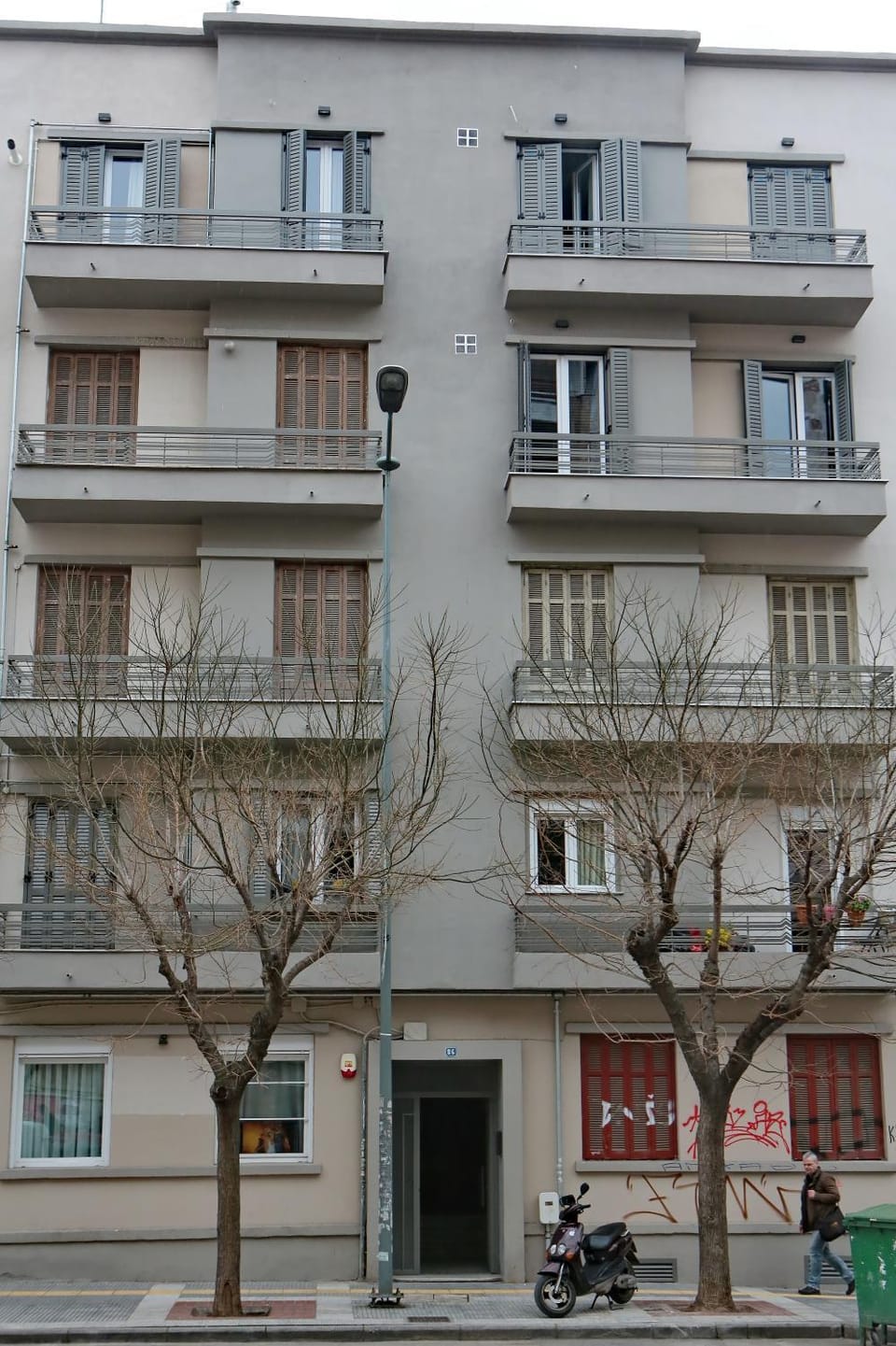Facade/entrance