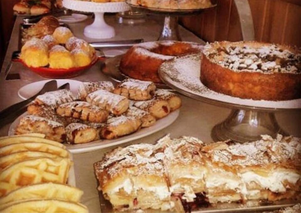 Buffet breakfast