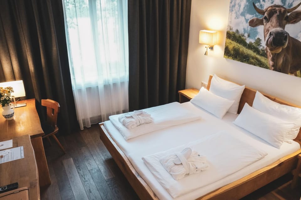 Bed, Photo of the whole room