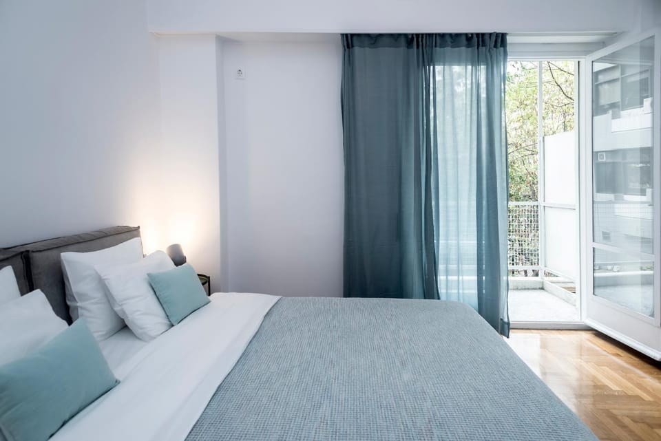 Bed, Balcony/Terrace, Bedroom