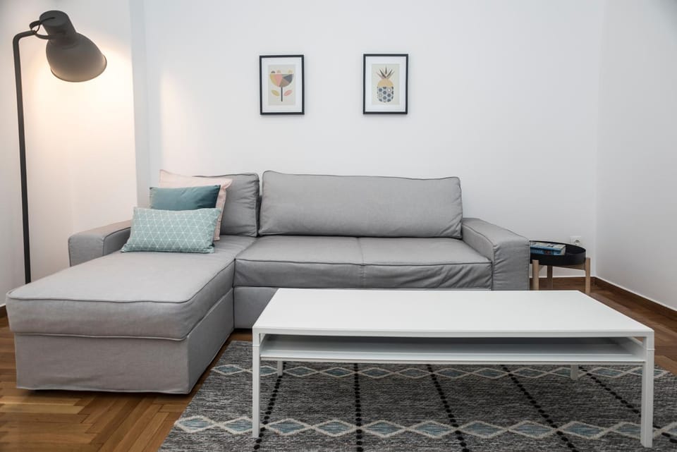 Bed, Living room, Seating area