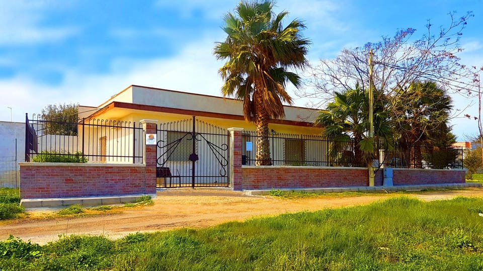 Property building, Patio, Facade/entrance, Garden, Other, Area and facilities
