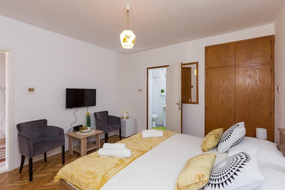 TV and multimedia, Bedroom
